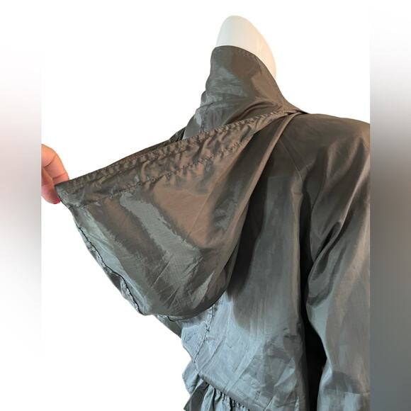 FREE PEOPLE EUC Green Light Weight Open Jacket with an attached hood size Medium - Picture 9 of 12